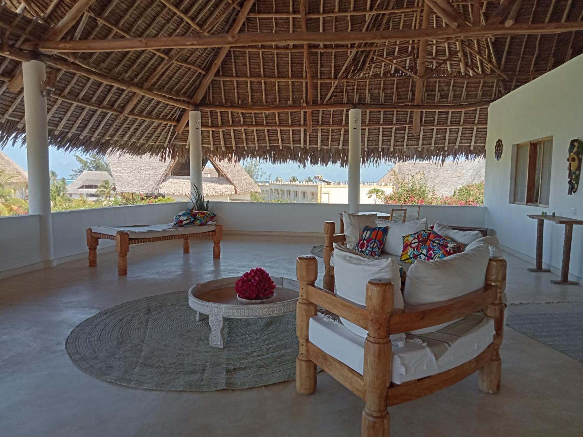 Shira House Bed & Breakfast Watamu Exterior photo