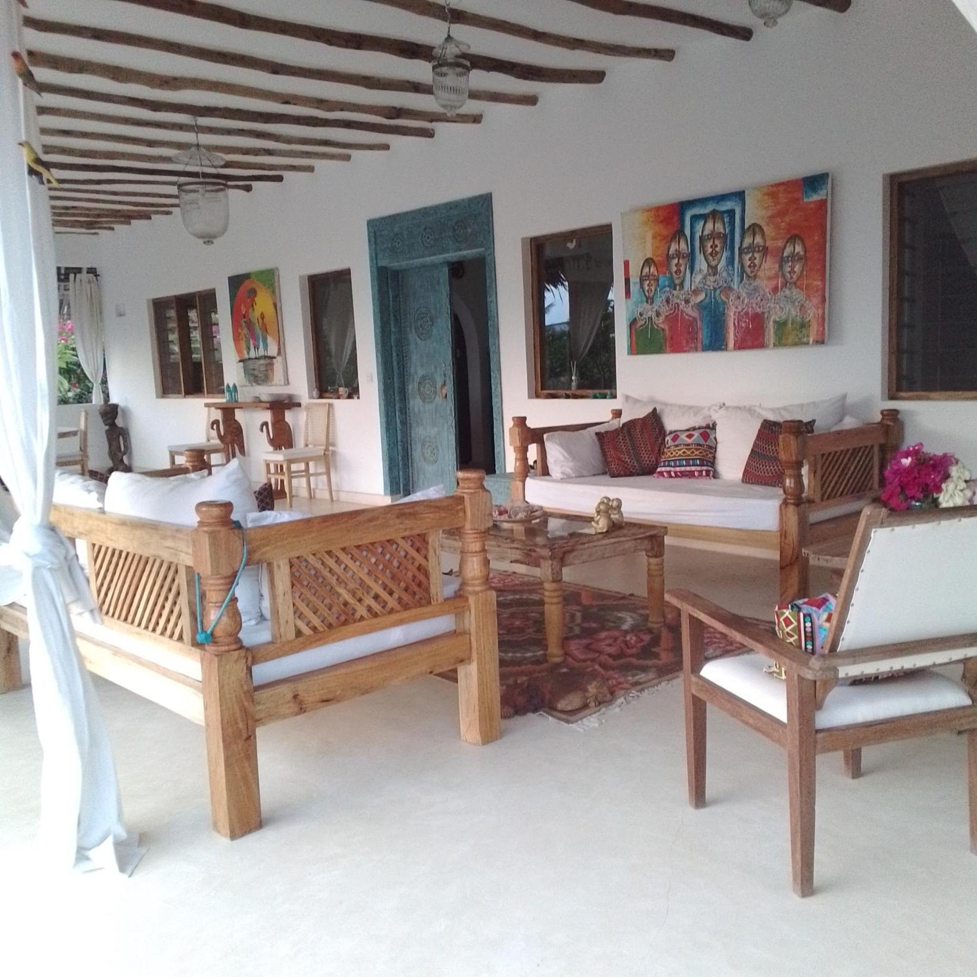 Shira House Bed & Breakfast Watamu Exterior photo
