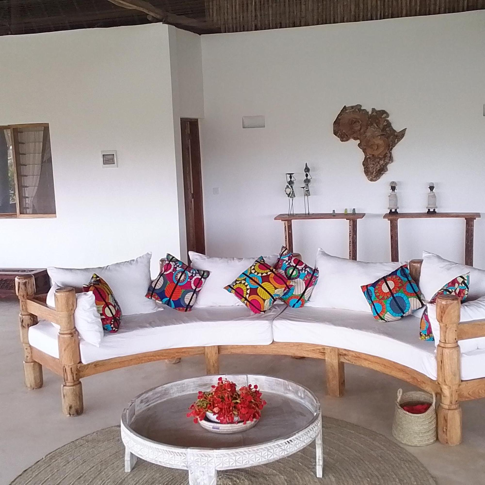 Shira House Bed & Breakfast Watamu Exterior photo